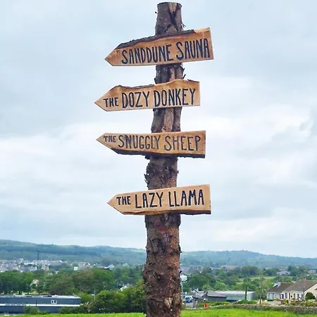 The Dozy Donkey Shepherd Hut & Sauna Farm Lägenhet Ballyshannon
